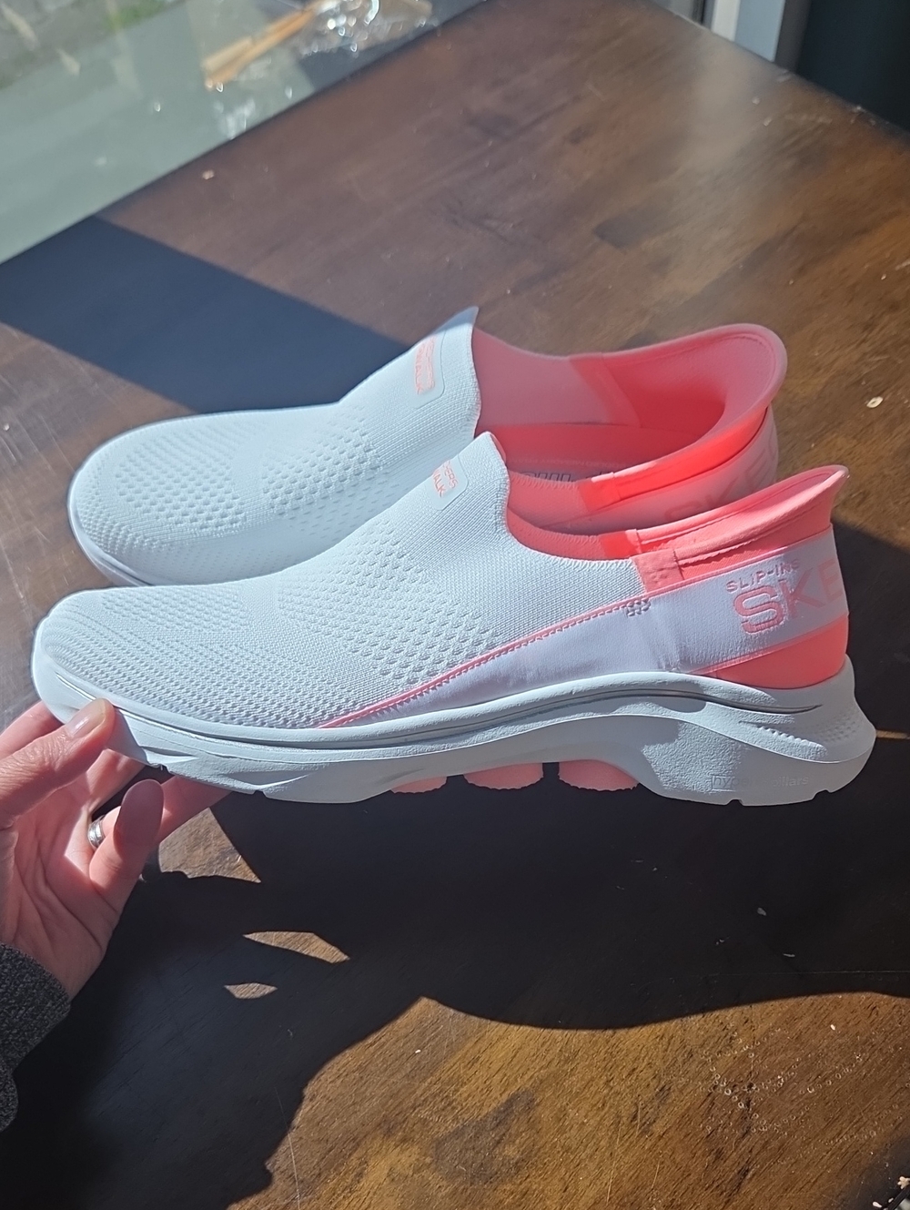 Skechers Size 10 Women's White Slip-On Sneakers with Pink Coral Accents NEW
